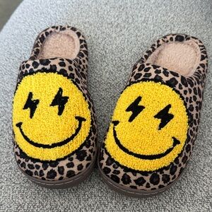 Leopard Print Kids Slippers with Yellow Smiley